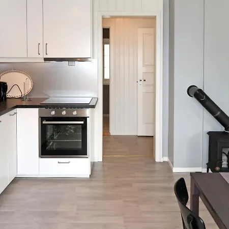 Tatil Evi Nesholmen By Interhome Leirvik (Sogn og Fjordane)
