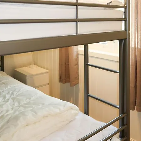 Nesholmen By Interhome Leirvik (Sogn og Fjordane)