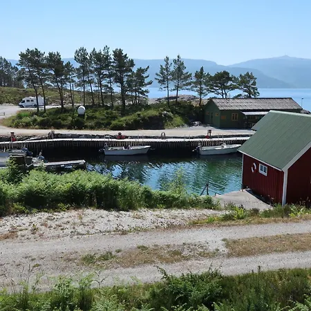 Nesholmen By Interhome Leirvik (Sogn og Fjordane)