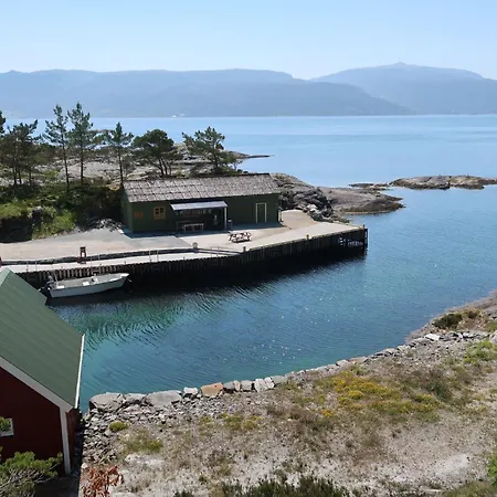 Nesholmen By Interhome Tatil Evi Leirvik (Sogn og Fjordane)